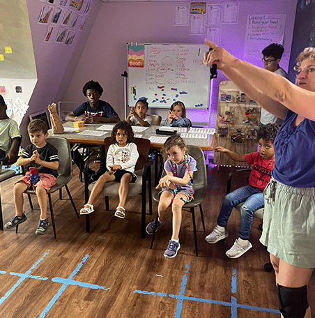 Handwriting Stars Workshop teacher leading air writing practice 